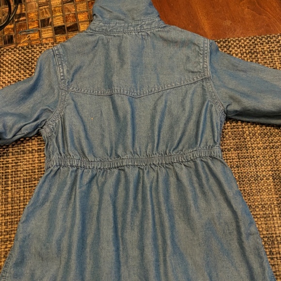 Kids size 5 Calvin Klein dress/shirt - Picture 3 of 4